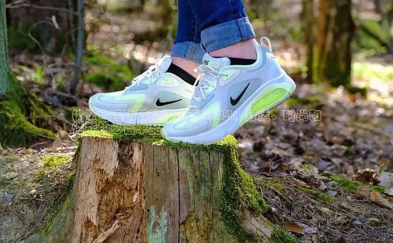 意昂3手游平台官网顺丰橘黄色运动鞋购买指南 2024：舒适、时尚和
性能的必备单品