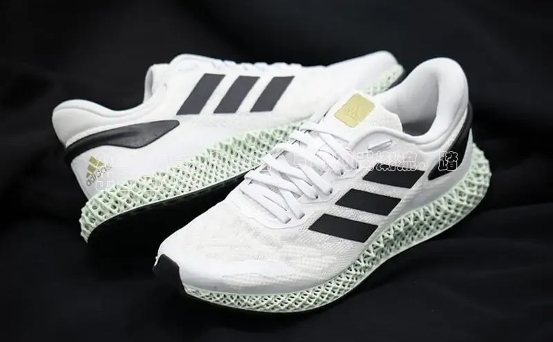 意昂3官网入口一径科技2024 春夏新款女鞋：引领时尚潮流，踏
出自信风姿