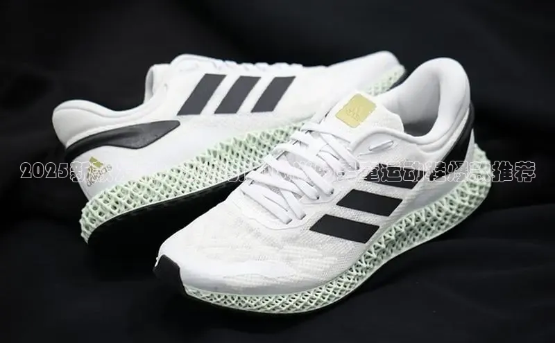 2025新款发布：潮流引领风尚的男童运动鞋爆款推荐